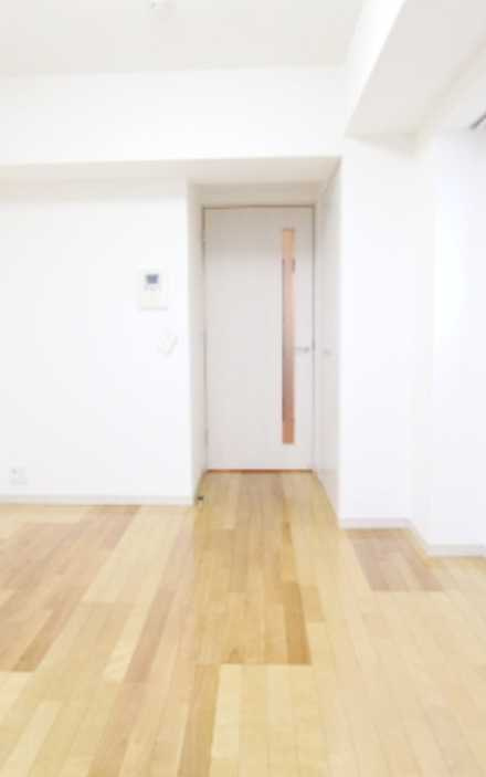 プラウドフラット三軒茶屋　高層階　陽当たり良好　オートロックの居間・リビング