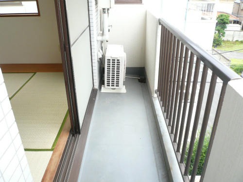 調布市調布ケ丘４丁目の賃貸マンションのバルコニー