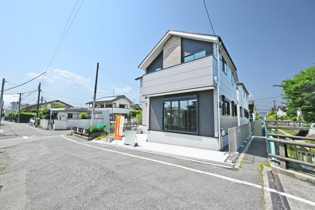 KEIAI GRACE伊丹市鈴原町4丁目新築一戸建て│3SLDK+駐車2台可の外観|3棟とも完成済みですのでいつでも室内を見学して頂けます。お気軽にお問い合わせください。