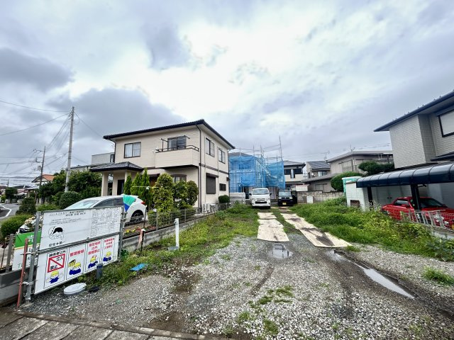 新築　高崎市倉賀野町　Heartful　Town　A号棟の駐車場|現地写真　駐車スペースは並列2台+2台分可能です！
