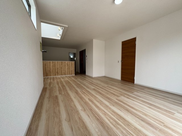 狭山市北入曽戸建の居間・リビング