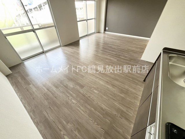 東大阪市稲田上町２丁目の賃貸マンションの内装