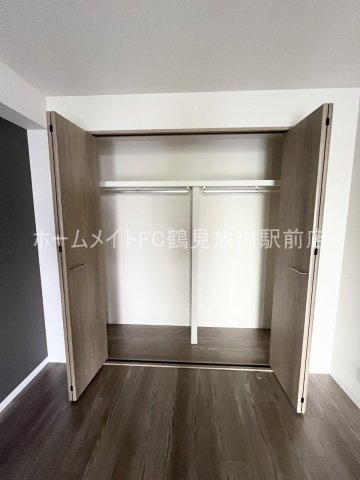 東大阪市稲田上町２丁目の賃貸マンションの収納