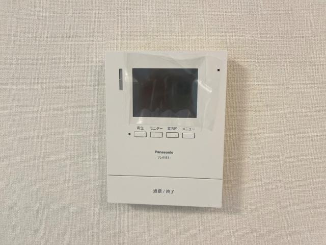 カステリーノの内装|カメラ付インターホン