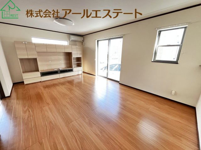 姫路市北原　　　山陽電鉄「白浜の宮駅」徒歩18分の居間・リビング