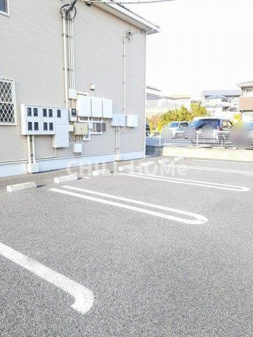 プロムナード　ヒルの駐車場|当社、チルホームのHPもご覧ください(^^)/物件情報多数♪