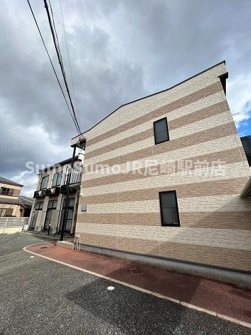 レオパレスGLANZ　OBERの外観|外観もきれいです