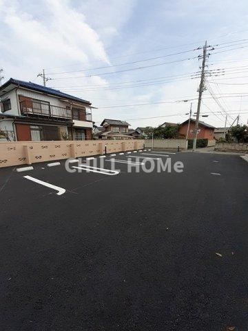 カメリアＡの駐車場|当社、チルホームのHPもご覧ください(^^)/物件情報多数♪