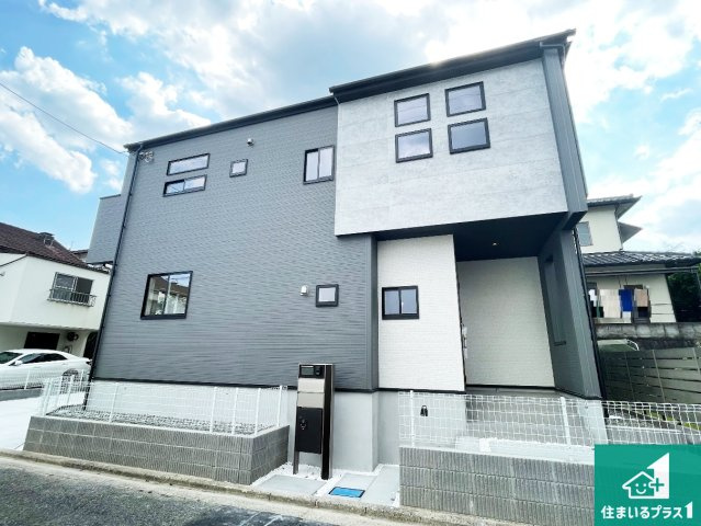 29日(土)30日(日)現地ご見学可能！　川西市清和台西　第2期　新築一戸建ての外観|安心の10年保証！外観を美しく保ち、雨水で汚れを落とします！気になることがありましたら、お気軽にお問い合わせください！