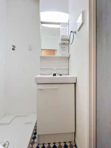 クレアリス小岩の独立洗面台