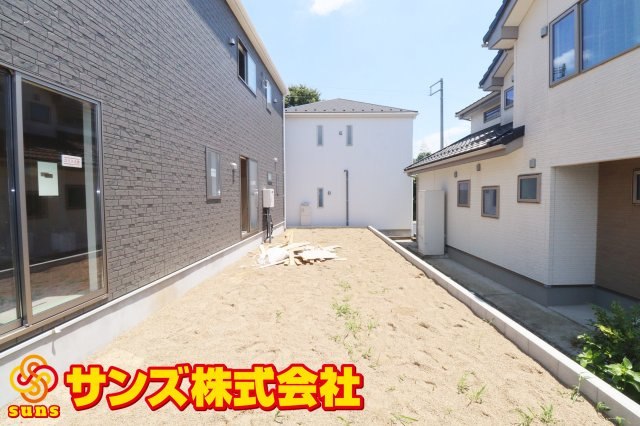 大玉村玉井字町　　　　１号棟　　　玉井小学校、大玉中学区の庭|西側から見た庭スペース♪