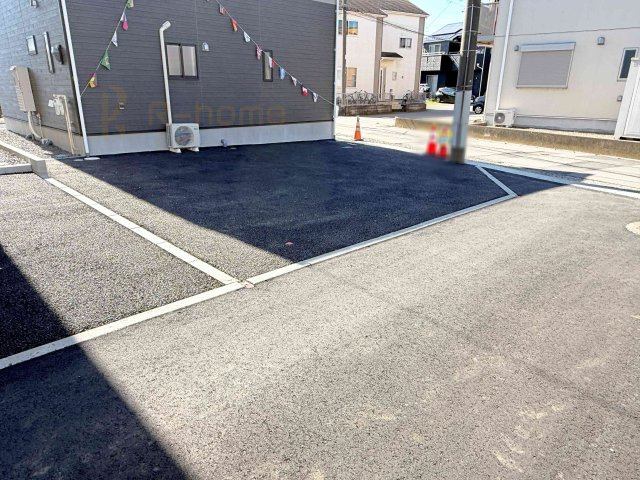 土浦市中村南第11　新築戸建て　1号棟の駐車場|カースペースは2台お停めいただけます♪