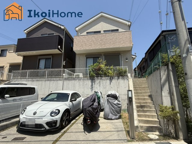 神戸市西区玉津町高津橋　中古戸建の前面道路含む現地写真|●資料・カタログのご請求無料●バス停まで徒歩 7分、 17分で明石駅にも到着し通勤や通学に便利な立地