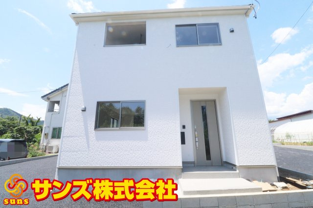 大玉村玉井字町　　　　2号棟　　　玉井小学校、大玉中学区の外観|東側から見た外観