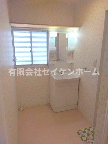 熊谷市妻沼　リフォーム済中古戸建の独立洗面台