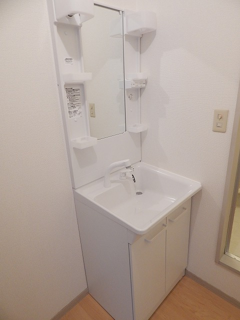 エマーユ城南ABCの洗面所|※同タイプの部屋写真です