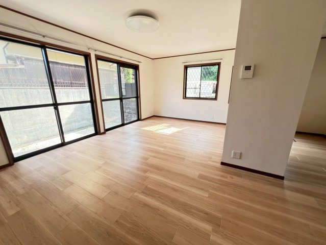 貸家　西宮市甑岩町の居間・リビング