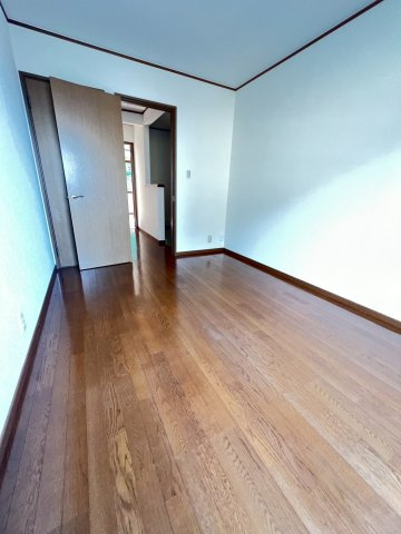 貸家　西宮市甑岩町の居間・リビング