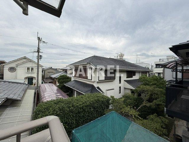 箕面市百楽荘1丁目貸家の展望