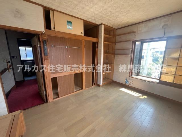 練馬区田柄5丁目　中古一戸建　都営大江戸線　光が丘の洋室