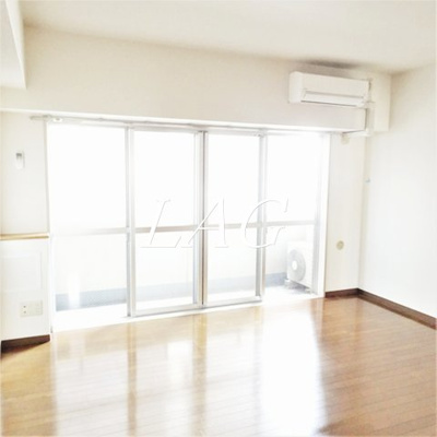 【居間・リビング】 | アレグレット千住宿 | 洋室のお部屋です。