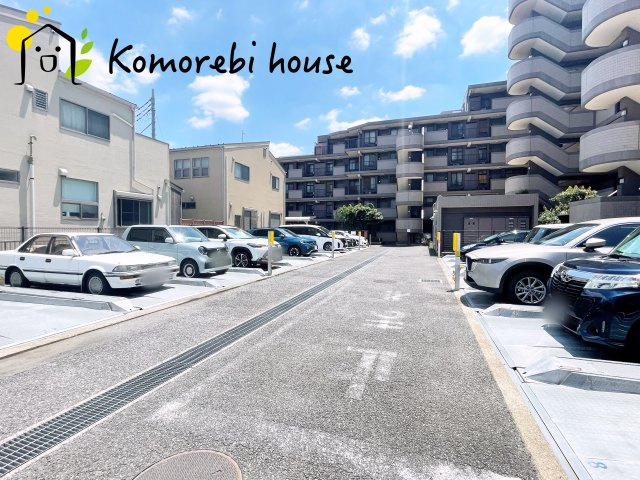 パークハイツ大宮宮原の駐車場|26.7.10　撮影済み