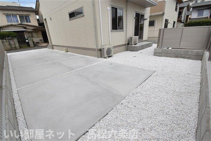 ＭＩＲＡＩの駐車場
