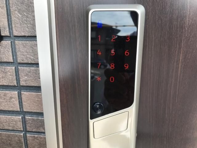 プレジールの玄関