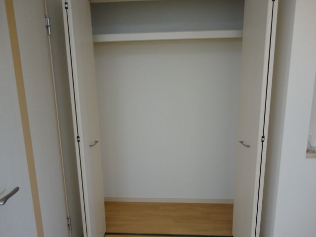 グリーン窓香の収納