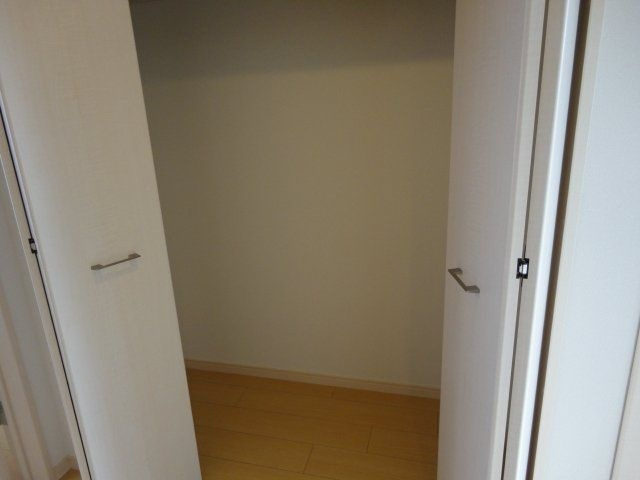 グリーン窓香の収納