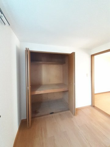サンブリーゼ東山　Ａの収納