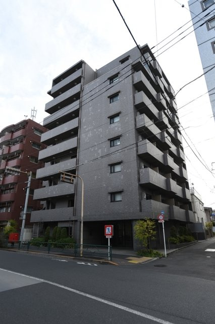 新宿区中落合３丁目の賃貸マンションの外観