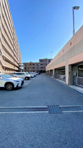 サンヴェールエルゼ甲陽園の駐車場|駐車場