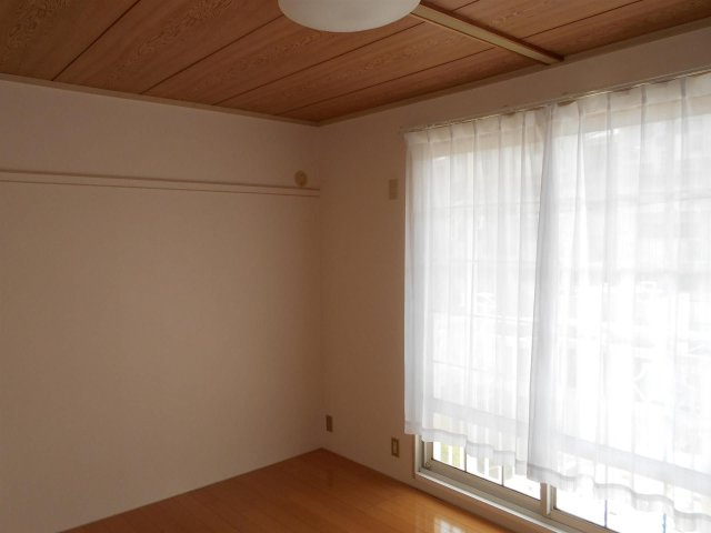 ウインディア屋島の居間・リビング