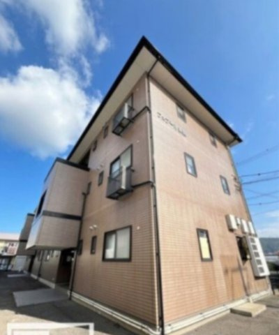 フォブール新居の外観