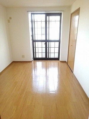 秋桜ＤＯＩ　Ｂの内装|きれいな内装です