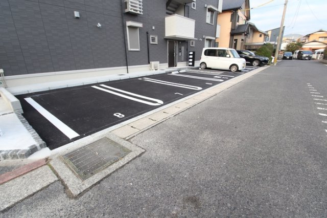 Reciente Southの駐車場