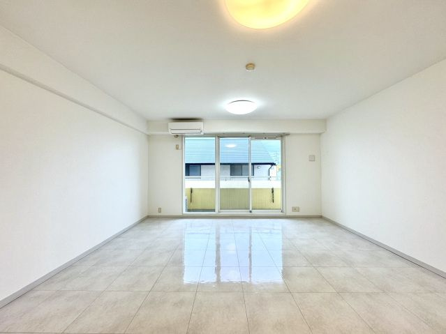 なかよしマンション林町の居間・リビング