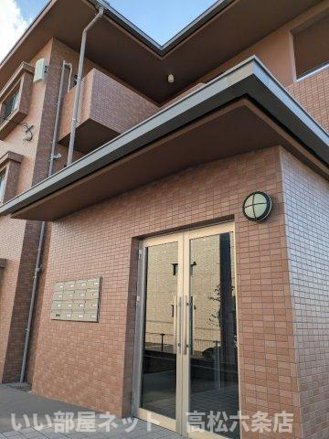 サウスコートの外観