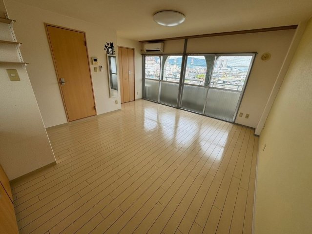 本町宮脇ビルの居間・リビング