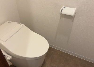 【トイレ】 | ライオンズガーデン相模原 | トイレは大きさや形、機能、抗菌性などが異なる多種多彩なタイプが各メーカーから出ています。それぞれに良さがあるため、事前にどういったタイプのトイレがいいのかをご家庭内で決めて、内見に行くといいでしょう。