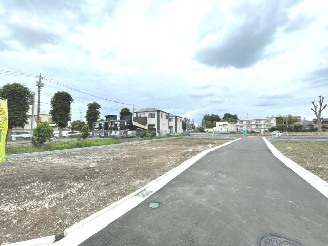 昭島宮沢町第２期　建築条件付売地　全１４区画　３区画の前面道路含む現地写真