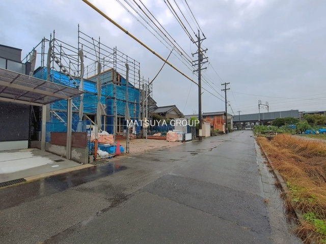 【前面道路含む現地写真】の画像
