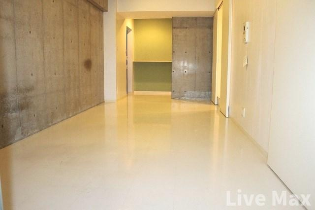 【居間・リビング】ルクレ堺筋本町レジデンス