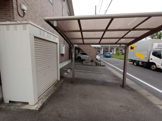 ISIDASOUの駐車場