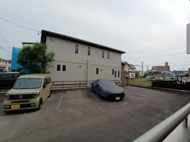 ISIDASOUの駐車場