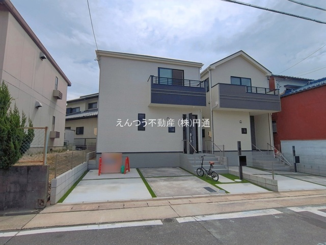 ハートフルタウン白沢町の前面道路含む現地写真