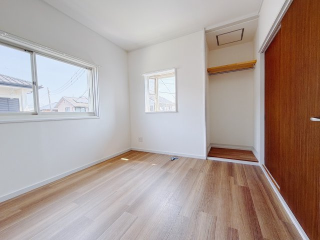 【中古戸建】児玉郡上里町大字嘉美の洋室|■2階洋室｜2階各居室には収納をご用意しています♪常にお部屋を綺麗に保てます！小さなお子様も自然とお片付けができるようになるのでうれしいですよね！