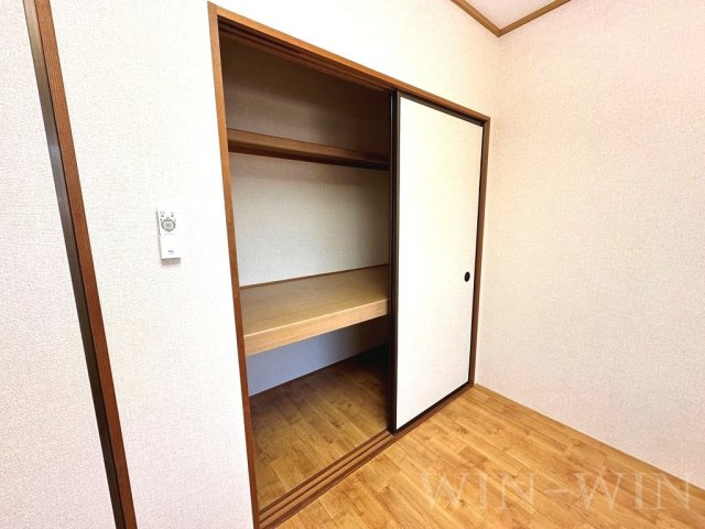 パークハウス鷹丘 D棟の収納|イメージ（同建物内別部屋の写真です）
