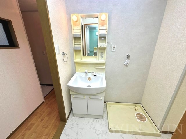パークハウス鷹丘 D棟の独立洗面台|イメージ（同建物内別部屋の写真です）